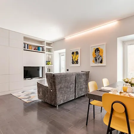 Centro Trevi 2 Bedroom Kasa Trevi